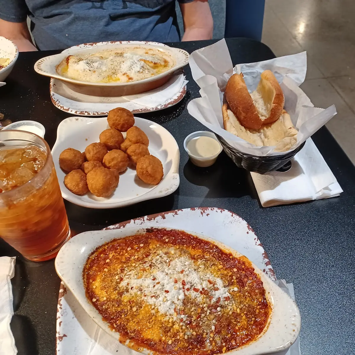 Manicott Fried Mushrooms Ravioli Garlic Bread