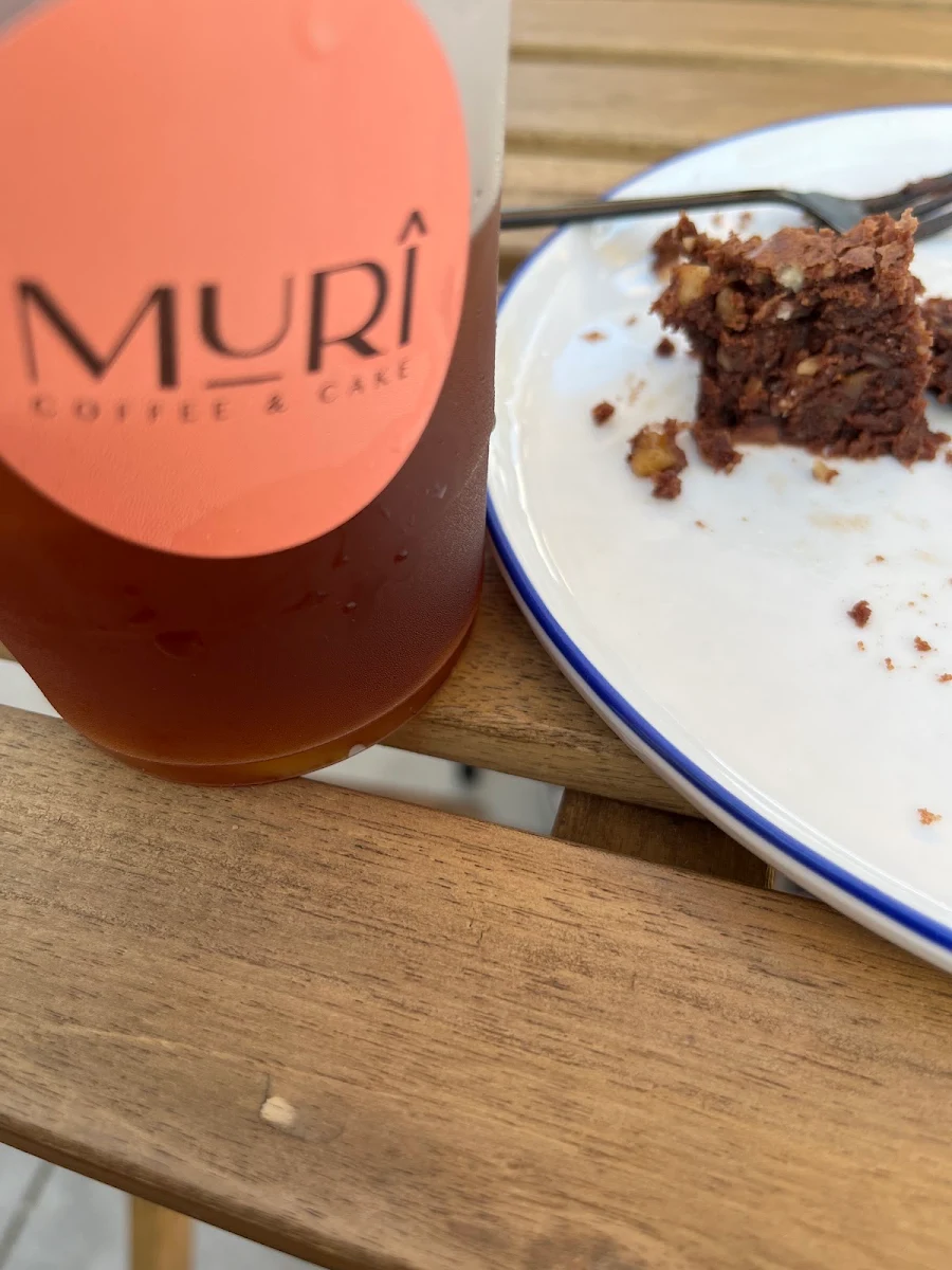 Cold Brew Coffee with Vegan Brownie