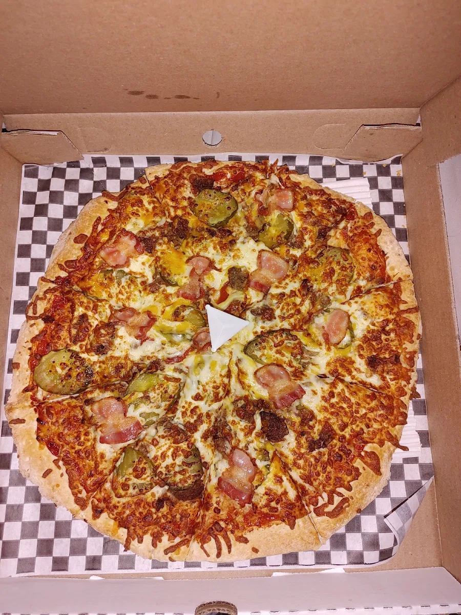 Cheeseburger Pizza