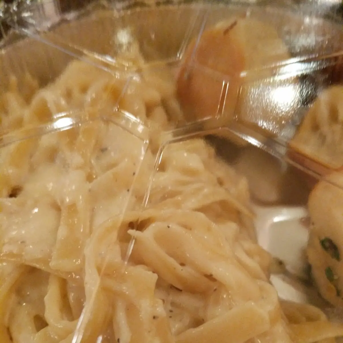 Fettuccine Alfredo