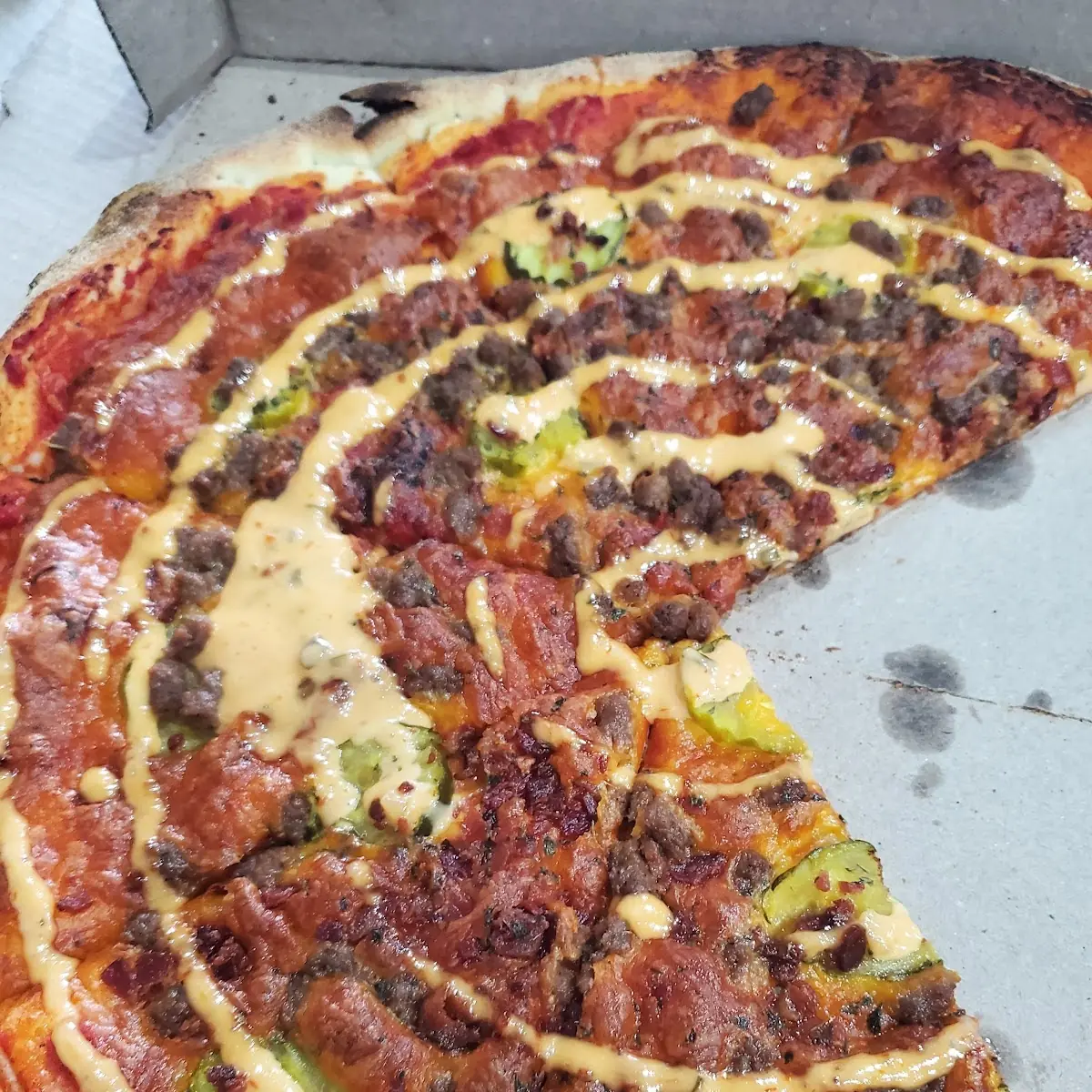 Bacon Cheeseburger Pizza