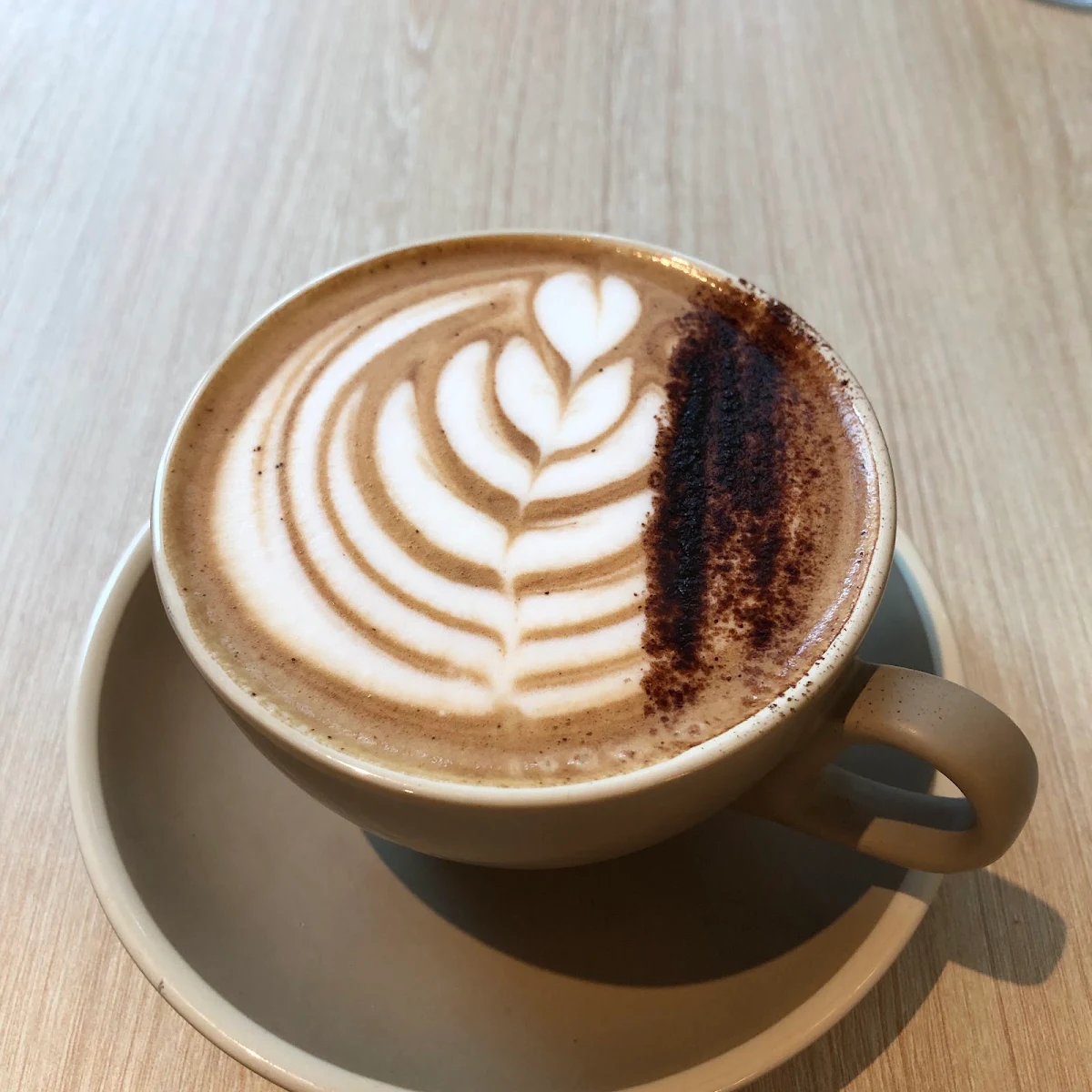 Latte & Hot Chocolate