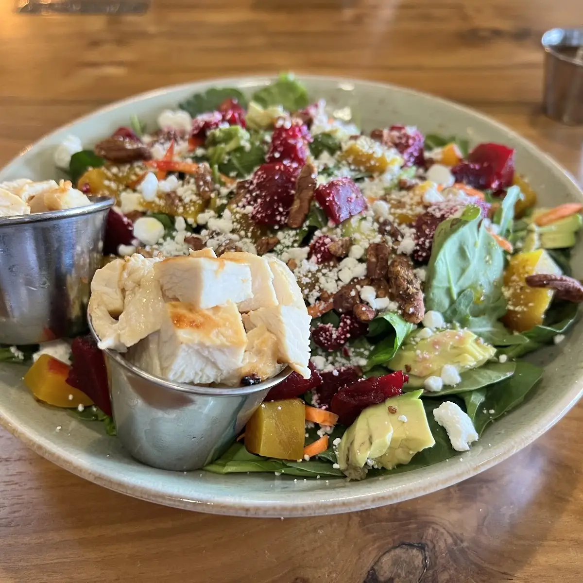 Pivo House Salad