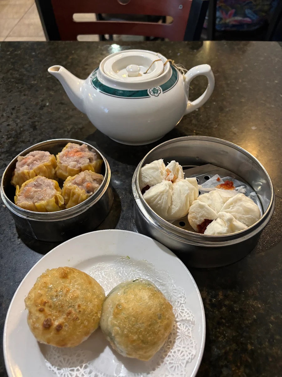 Steamed Pork and Shrimp Dumplings