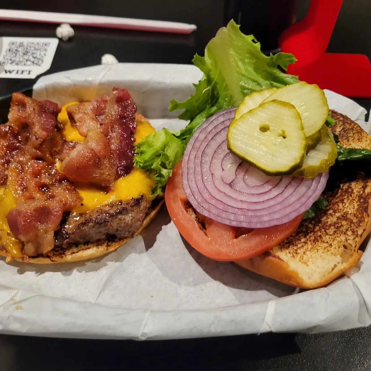 Bacon Cheddar Cheeseburger