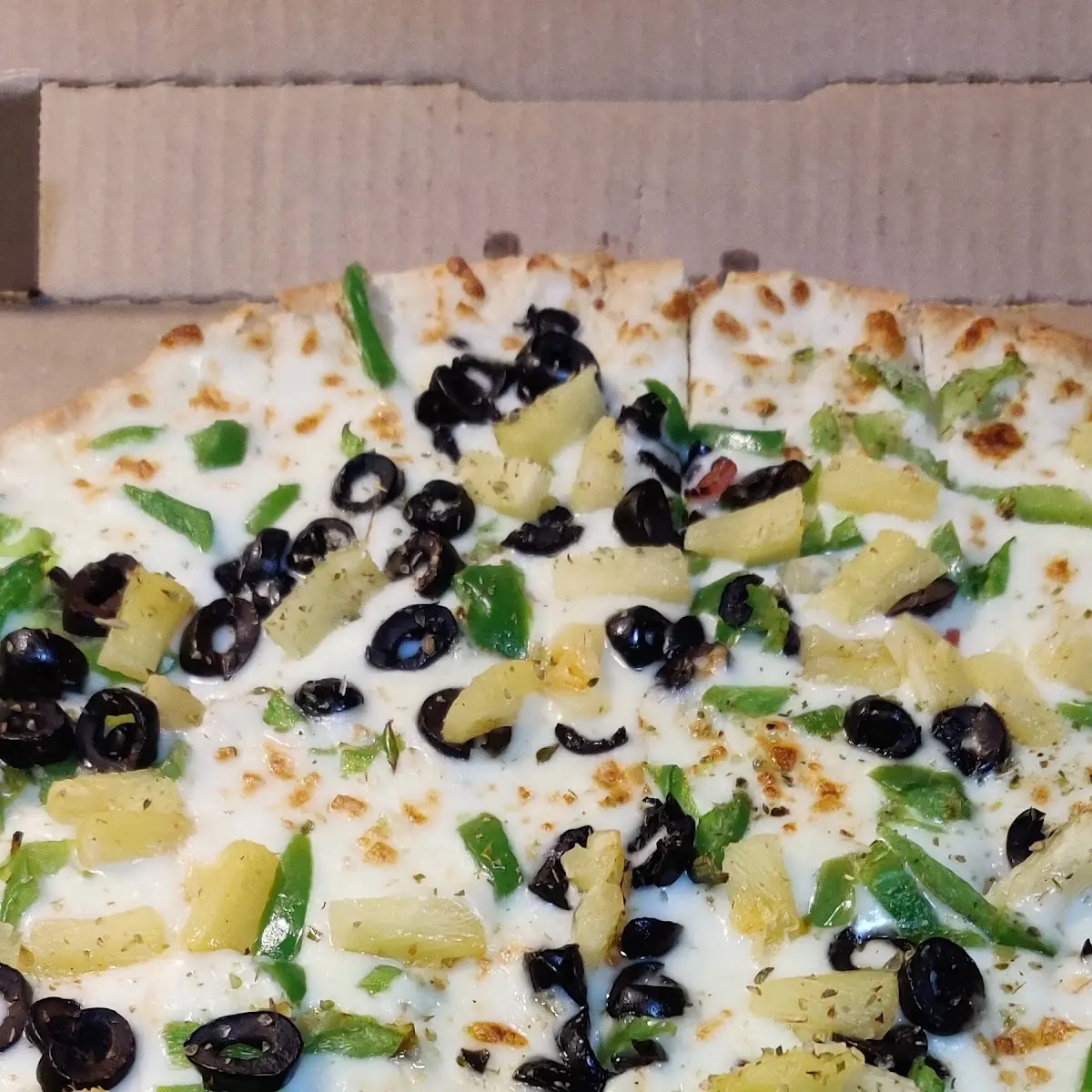 Thin Crust Veggie Pizza