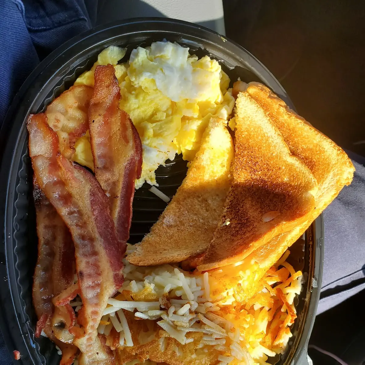 Eggs Bacon Hashbrowns Toast