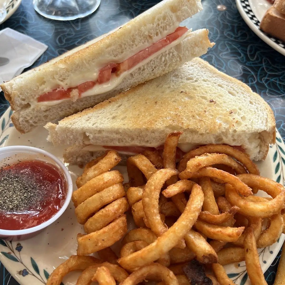Grilled Cheese with Tomato