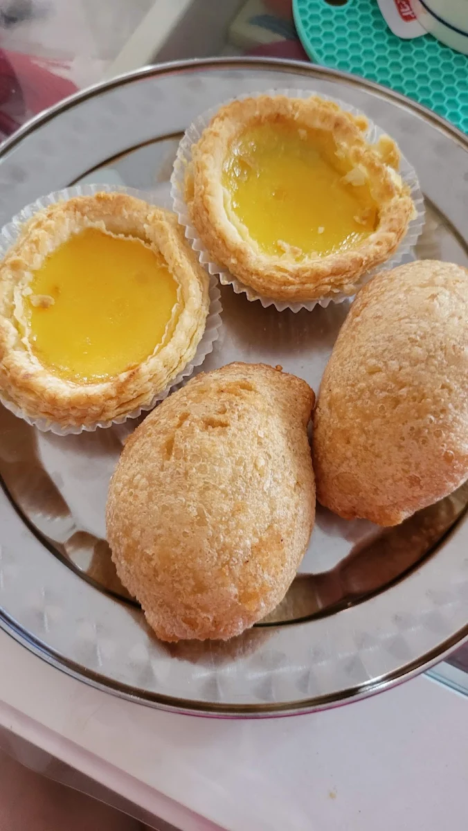 Egg Tart & Hun Shut Kwok, Best Tastes Dim Sim