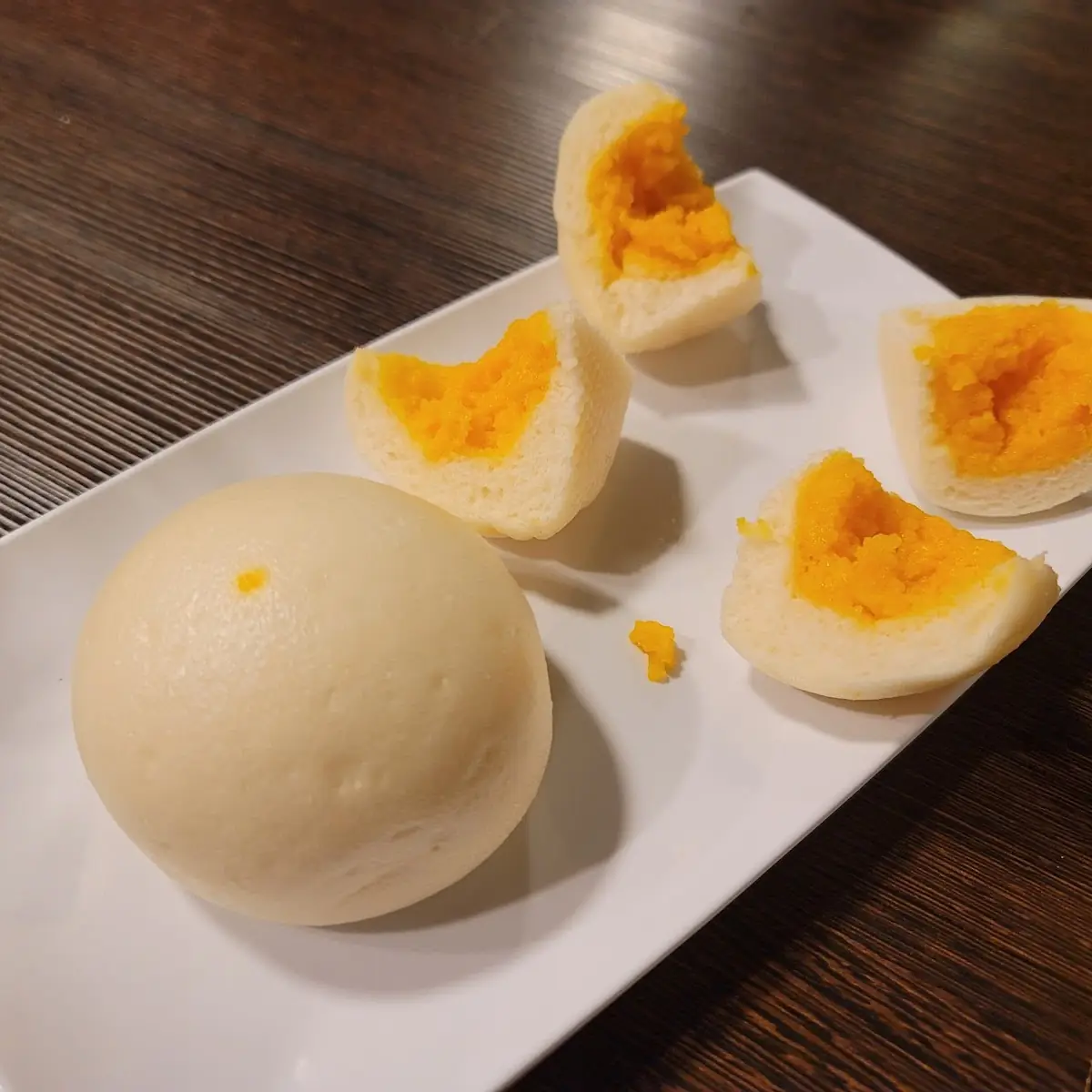 Sweet Custard Buns (2 pcs)