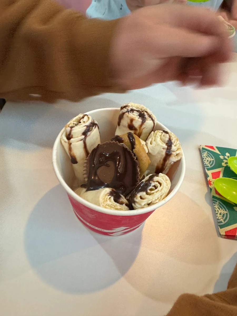Reese's 4 Peanut Butter Cups
