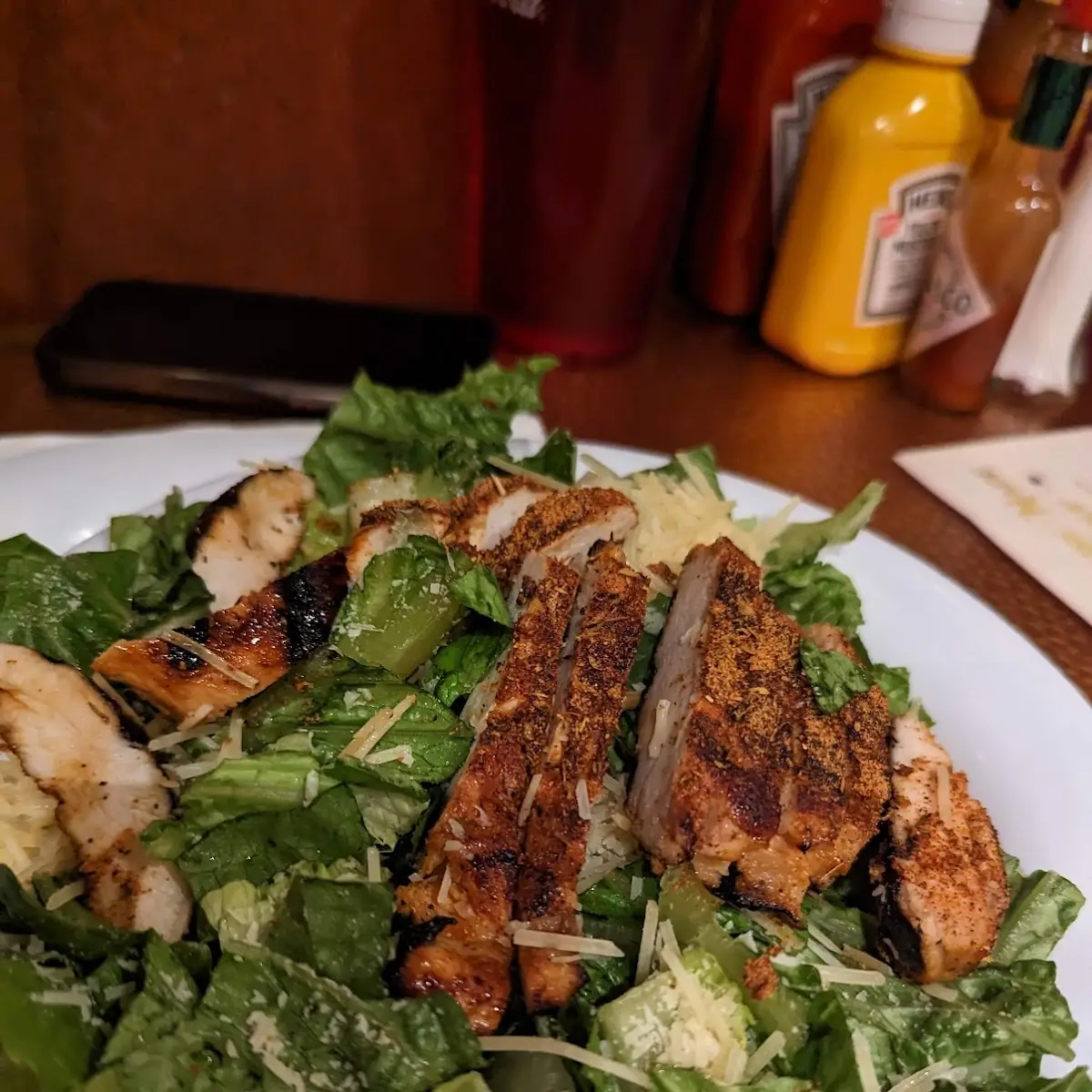Cesar Salad with Grilled Chicken
