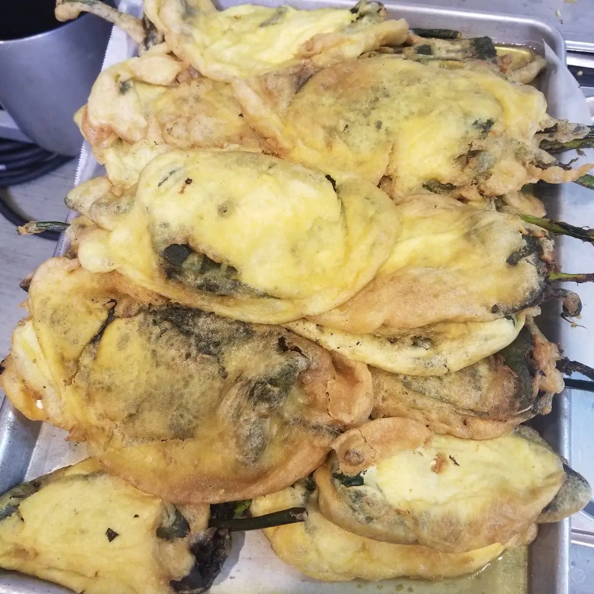 Ricos Chiles Rellenos de Queso