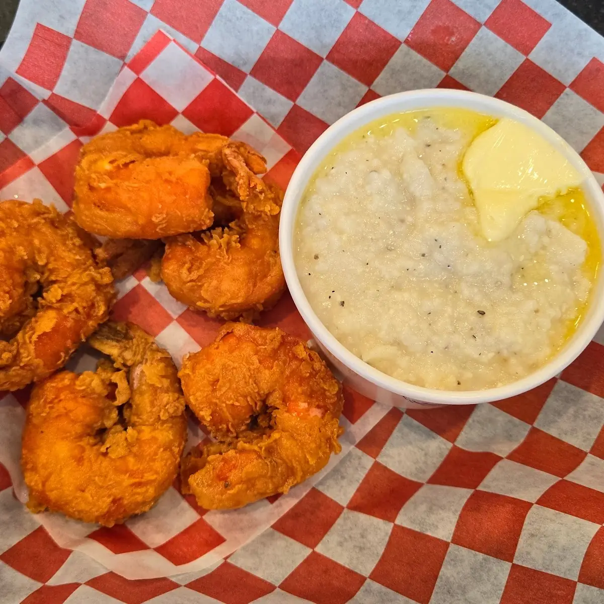 Shrimp and Grits with Cheddar Cheese