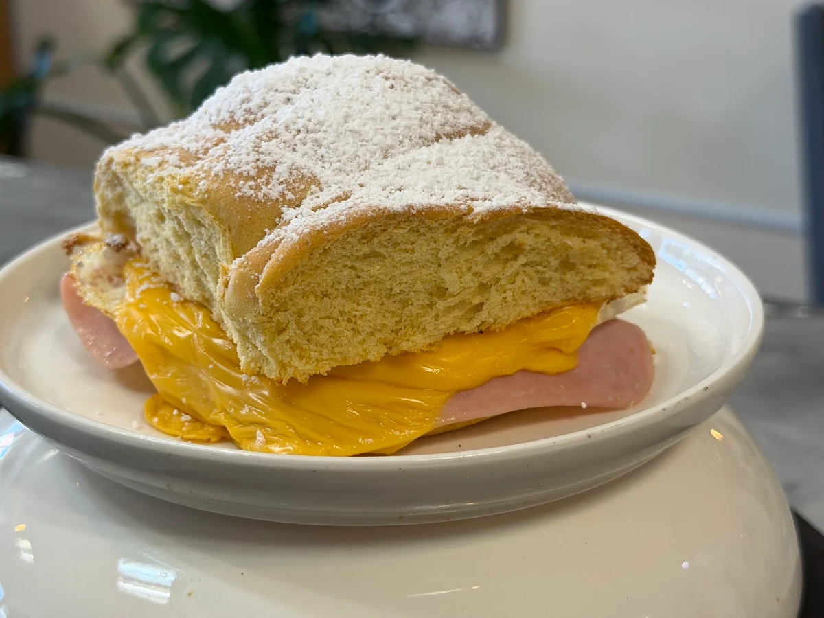 Mallorca de Pavo Queso Suizo Y Guayaba