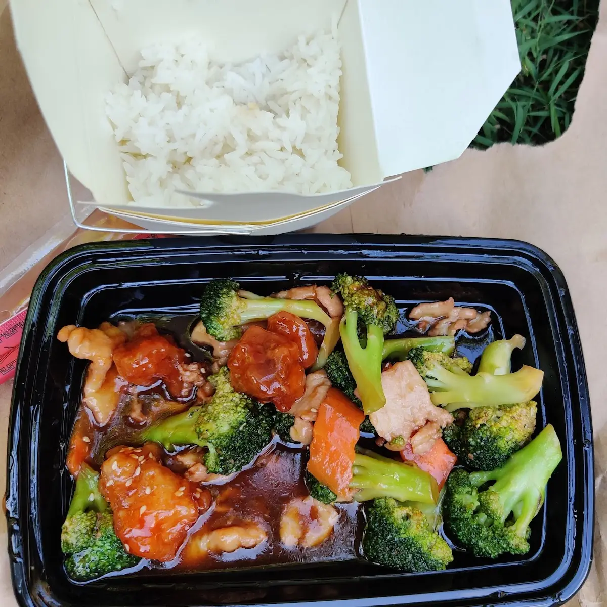 General TSO Chicken with Broccoli