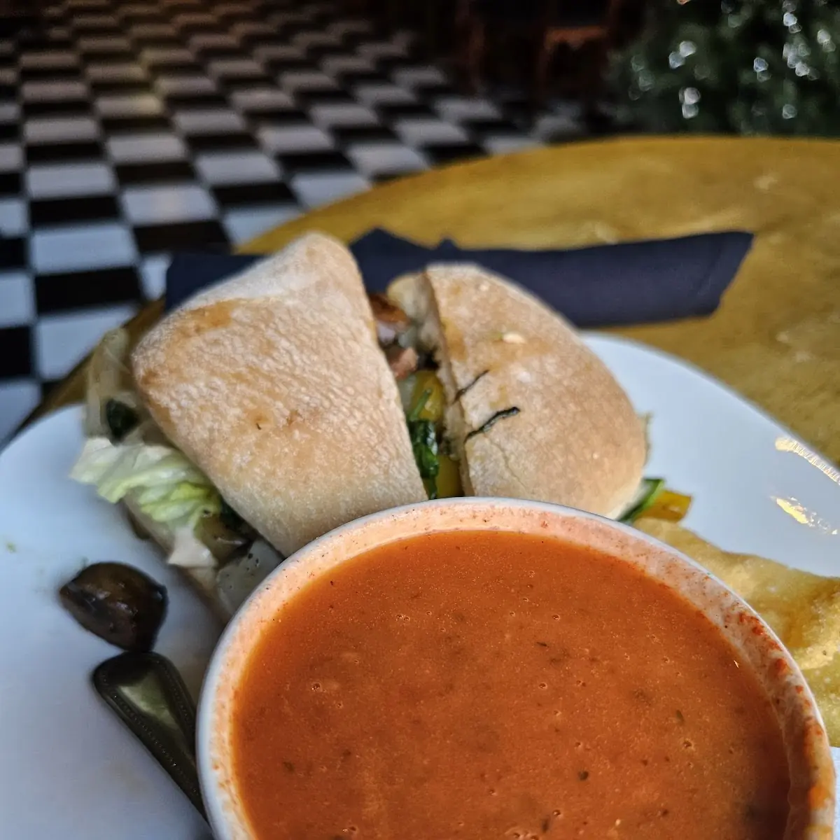 Tomato Basil Bisque
