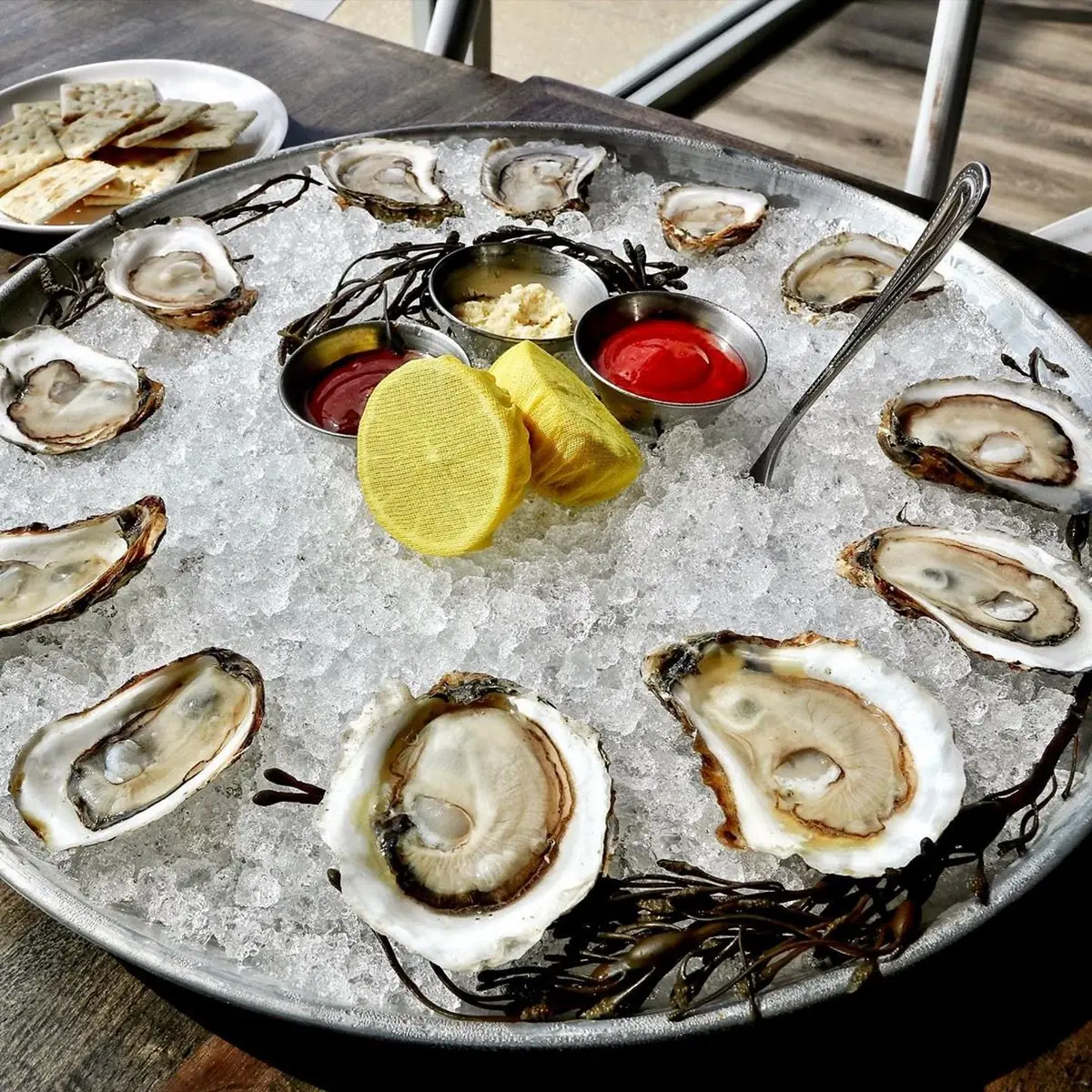 2 Dozen Fresh Oysters