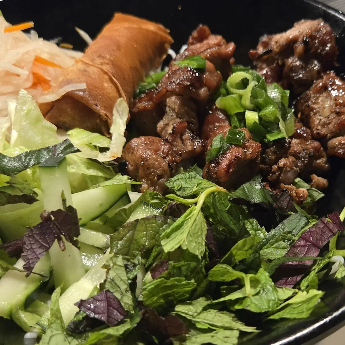 Bun Thit Nuon Egg Roll