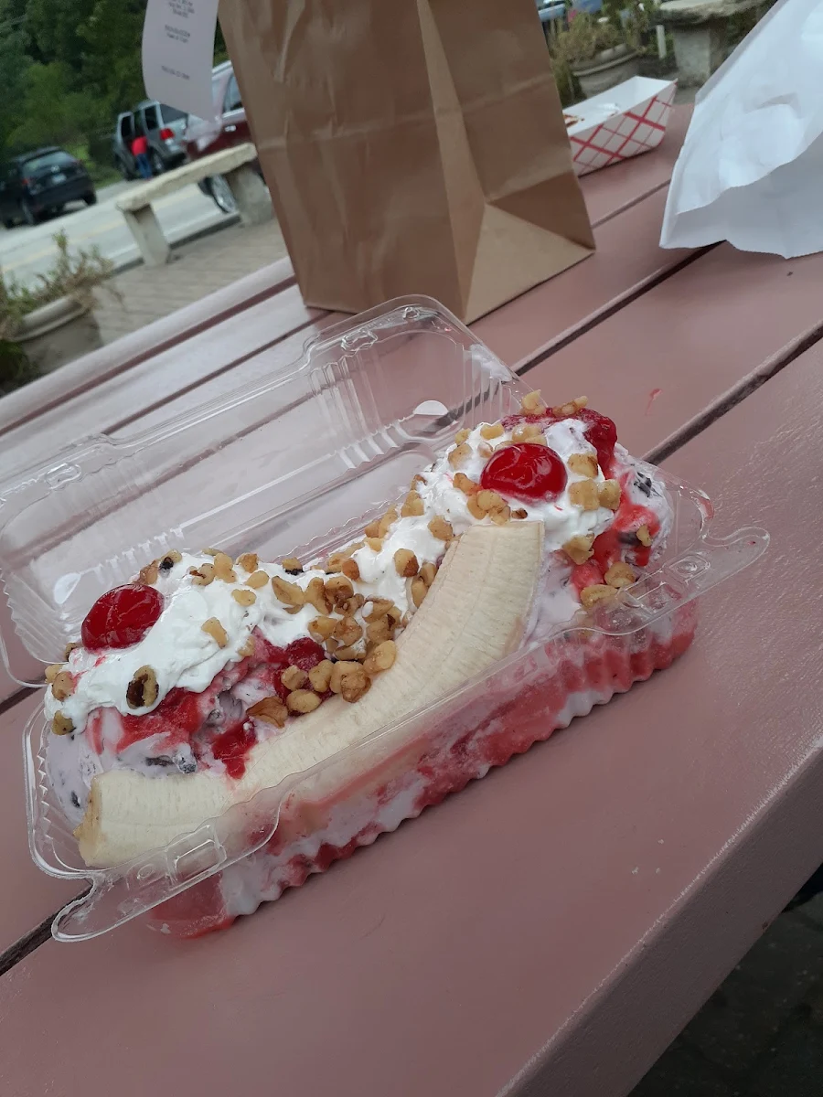Small Banana Split
