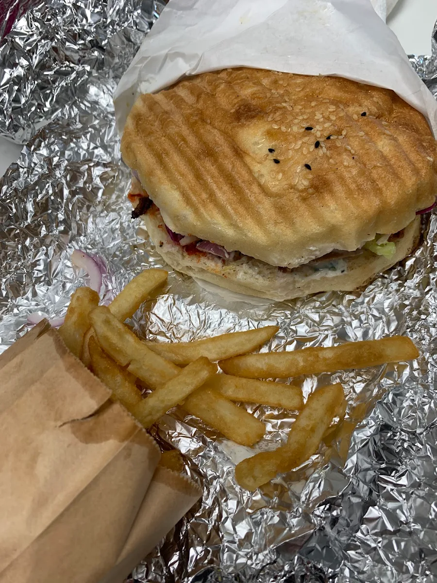 Sandwich Döner, Station Berlin