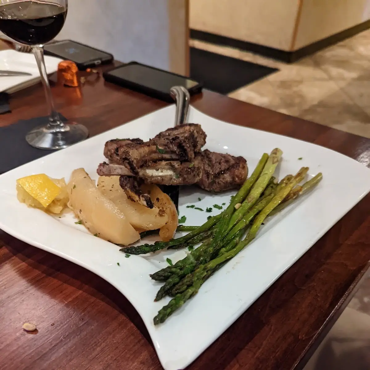 Grilled Lamb Chops Mashed Potatoes & Asparagus