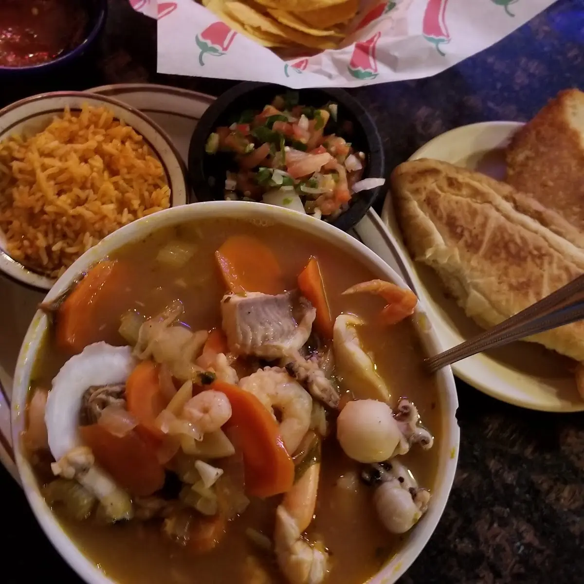 Seafood Soup 7 Mares
