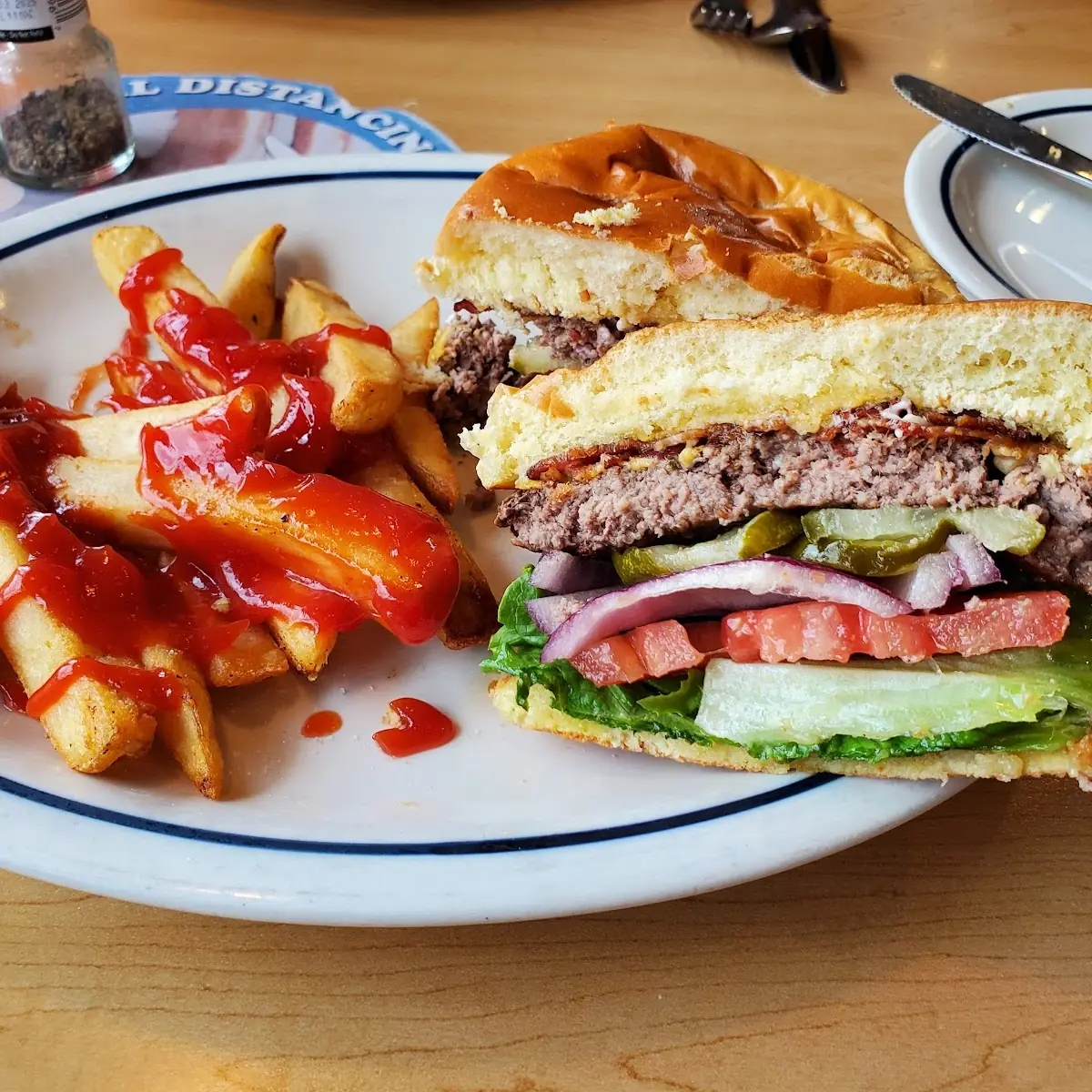 Bacon Cheeseburger with Fries
