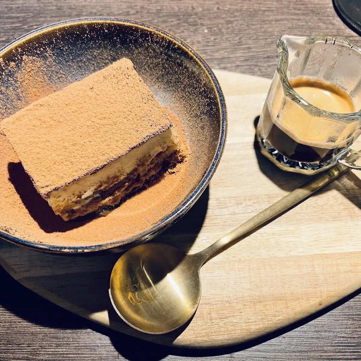 Tiramisu Cake