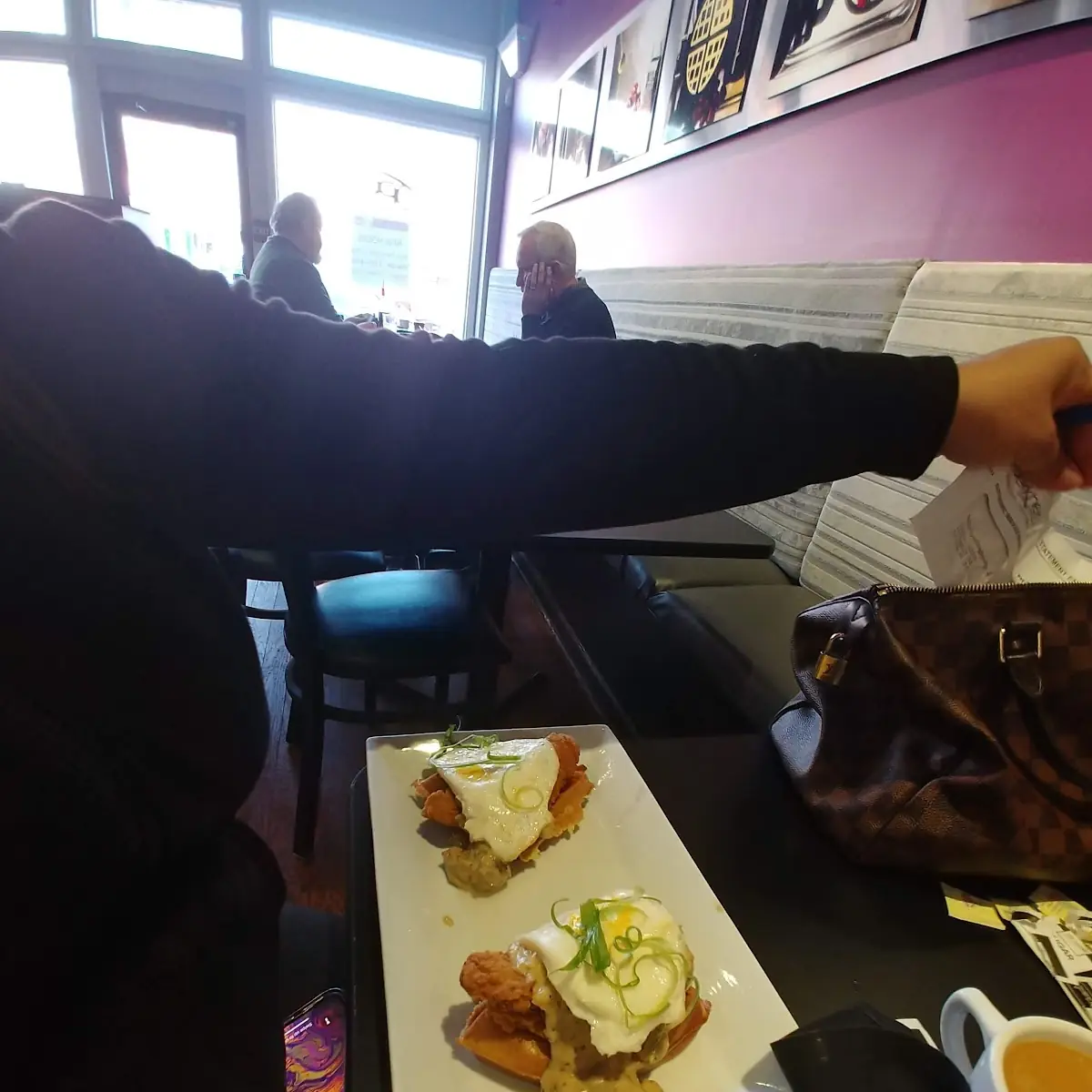 Eggs Benedict