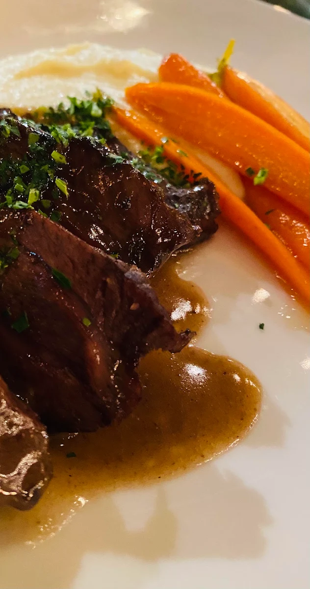 Zinfandel Braised Beef Cheeks