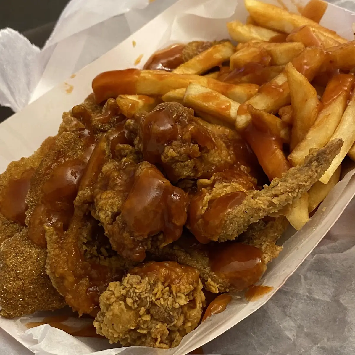Fried Chicken Wings with Fries