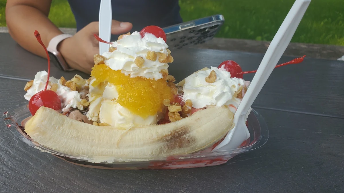 Banana Split Custom