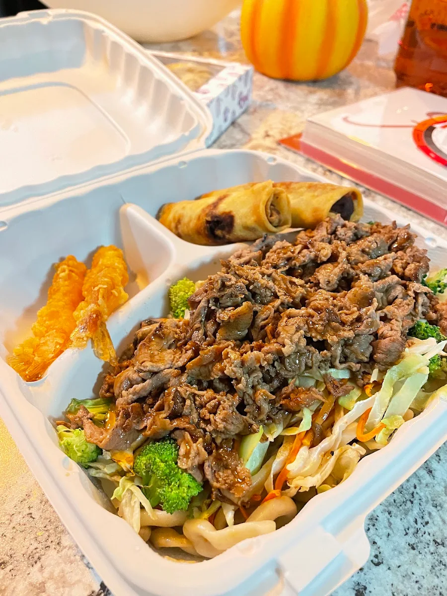 Beef Yakisoba Bento Box, Edo Japan