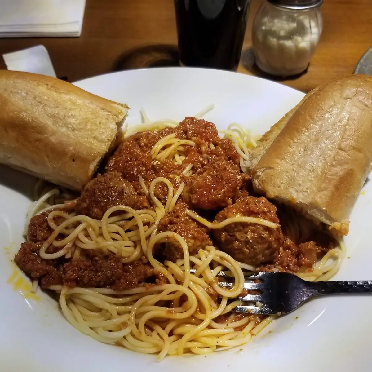 Spaghetti and Meatballs with Garlic Bread