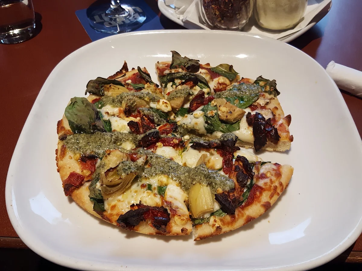 Mediterranean Pizza, Boston Pizza