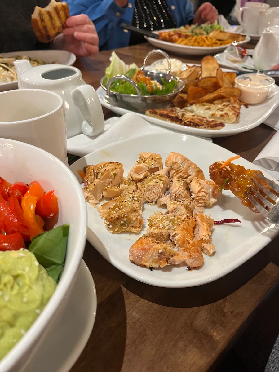 Salmon Power Bowl, Boston Pizza