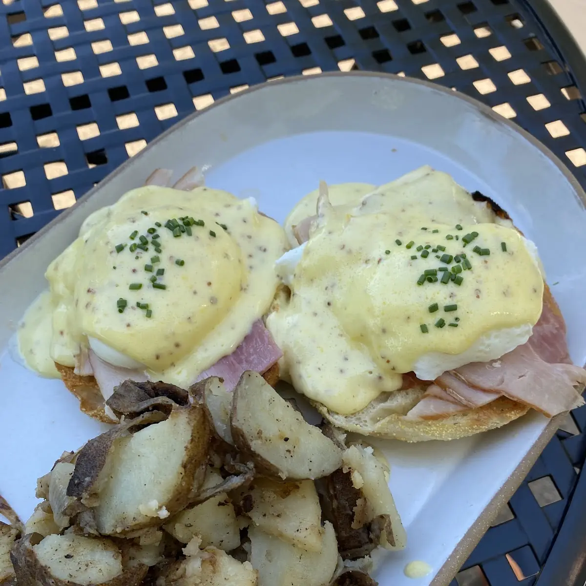 Classic Eggs Benedict