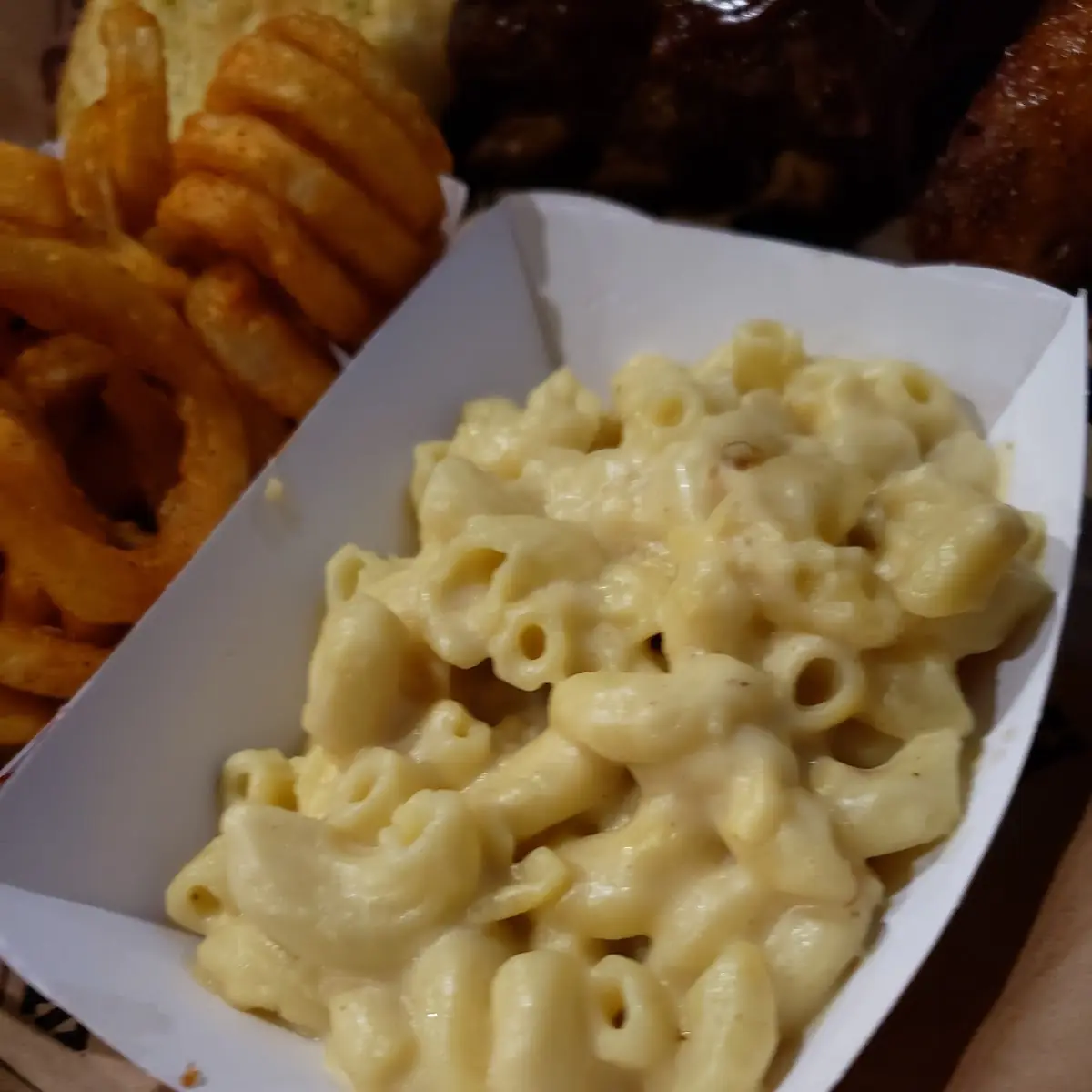 Smoked Gouda Mac & Cheese
