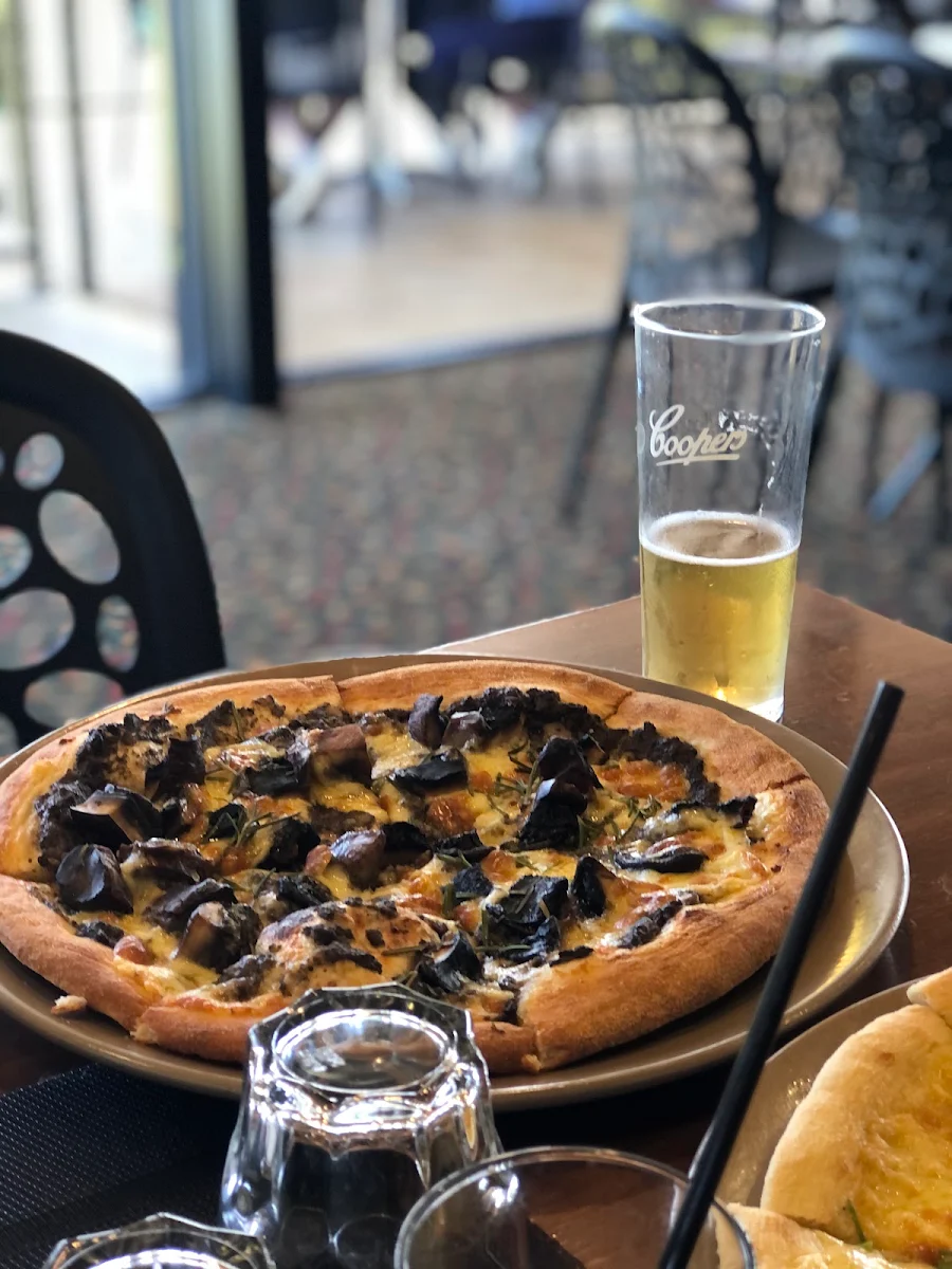 Mushroom Pizza, The Range Restaurant at Mount Compass