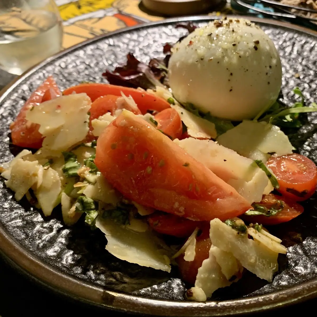 Fresh Burrata Salad with Tomatoes