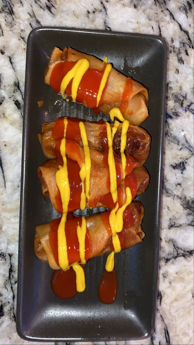 Cheeseburger Spring Rolls, The Gatsby Lounge