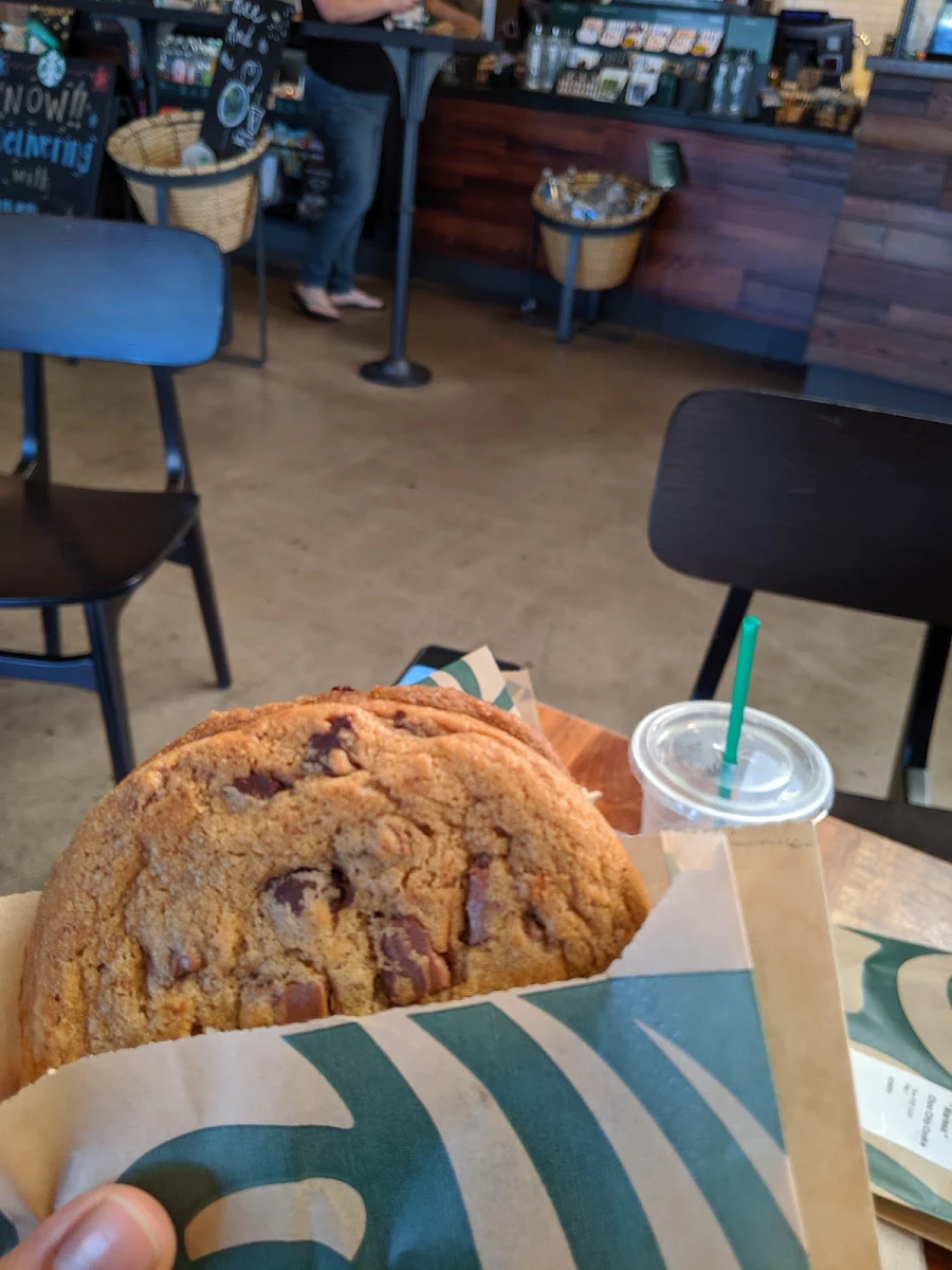 Chocolate Chip Cookie