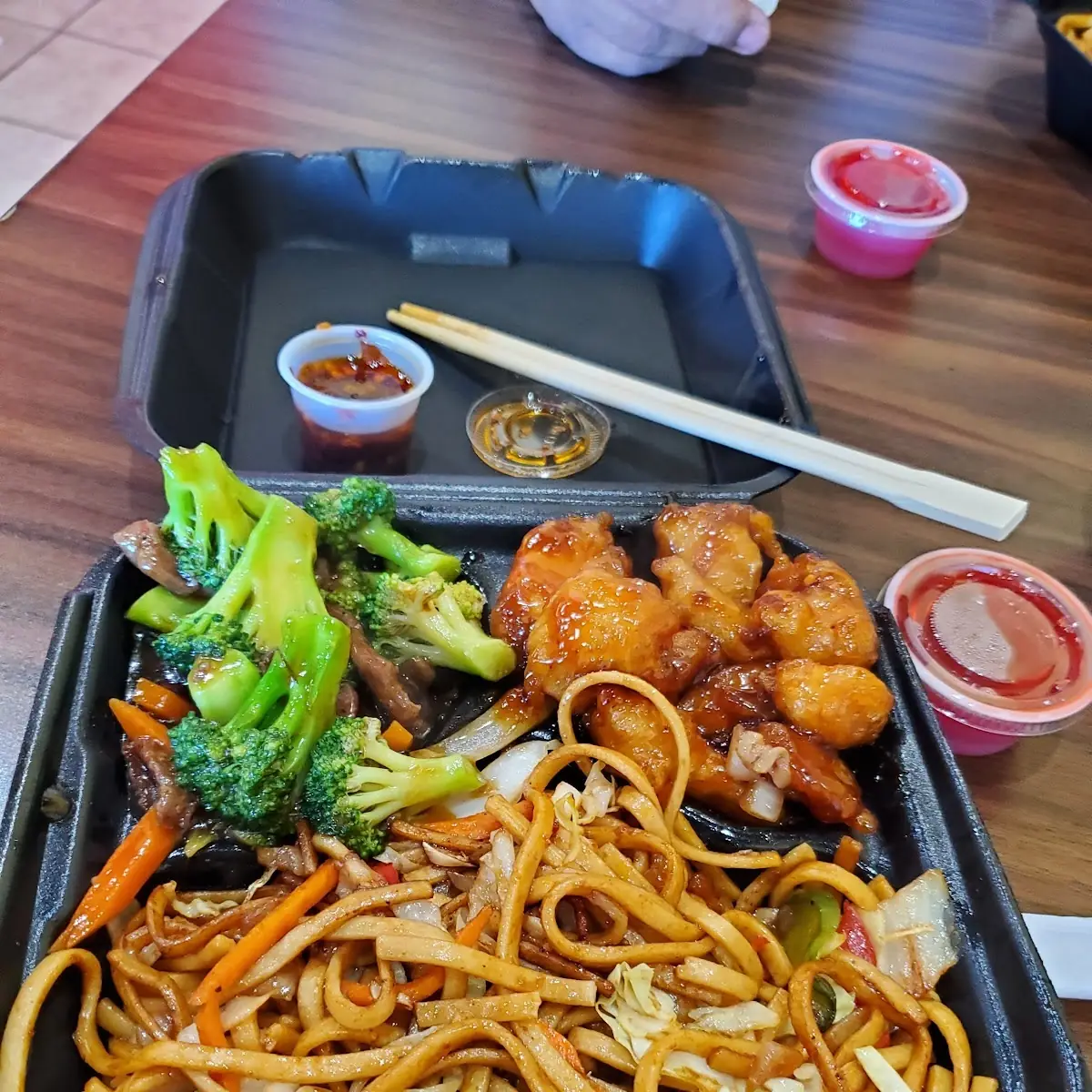 Mixed Veggies Lomein Noodle