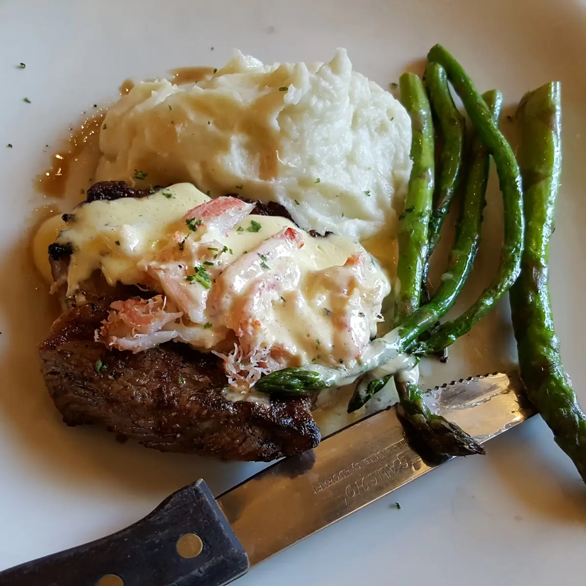 Garlic Mashed Potatoes and Asparagus