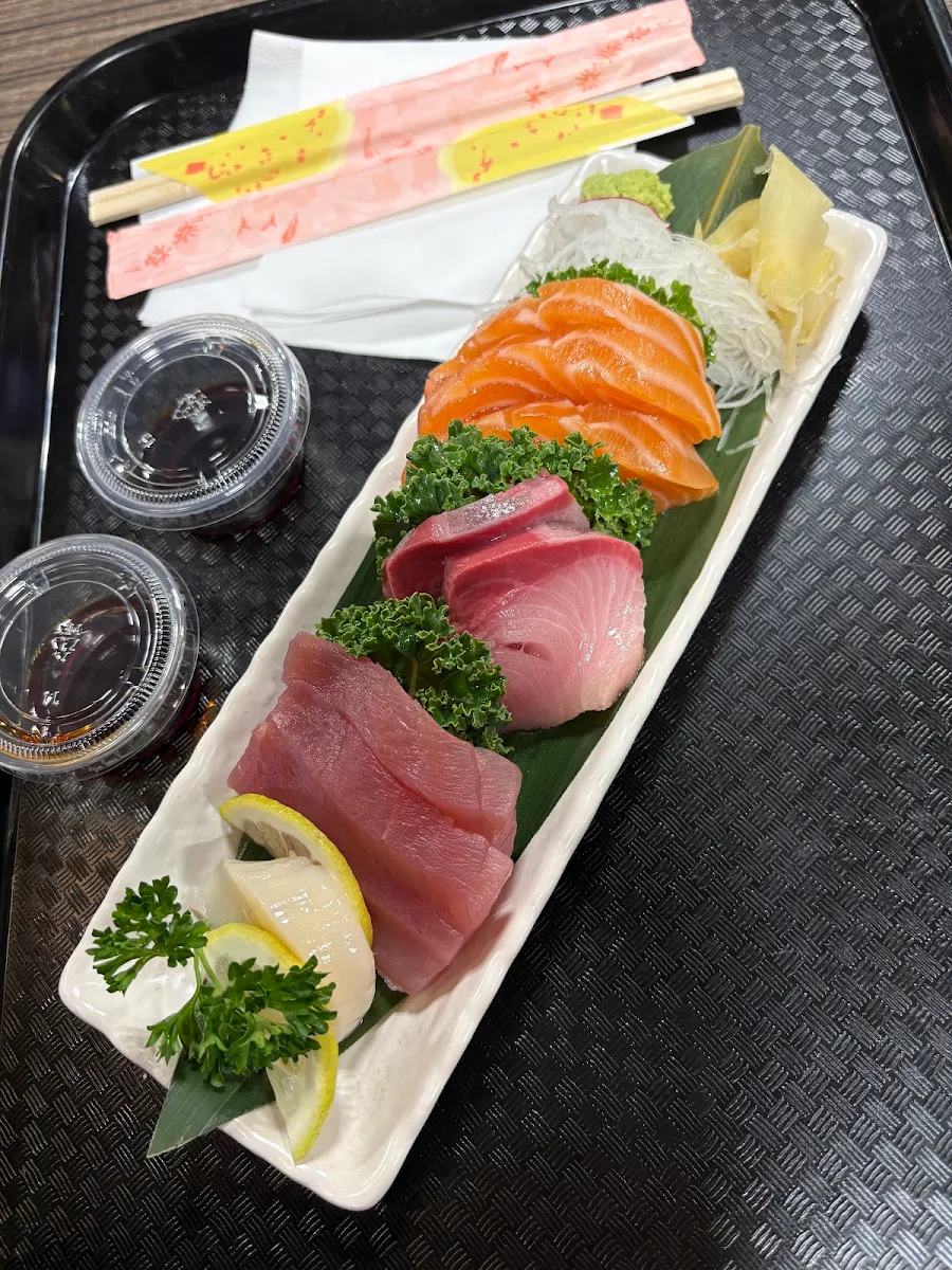 8 Piece Sashimi