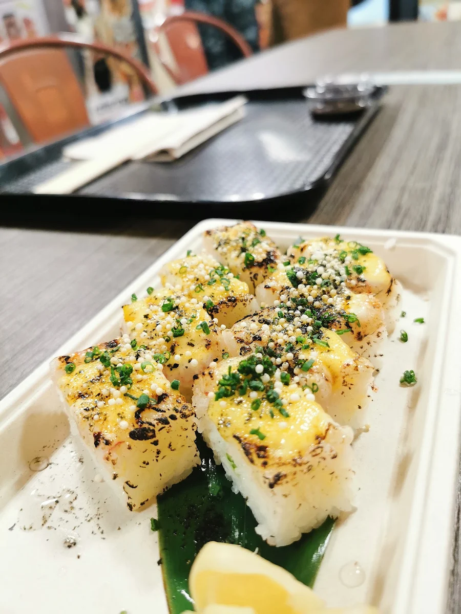 Yuzu Prawn Oishi Sushi