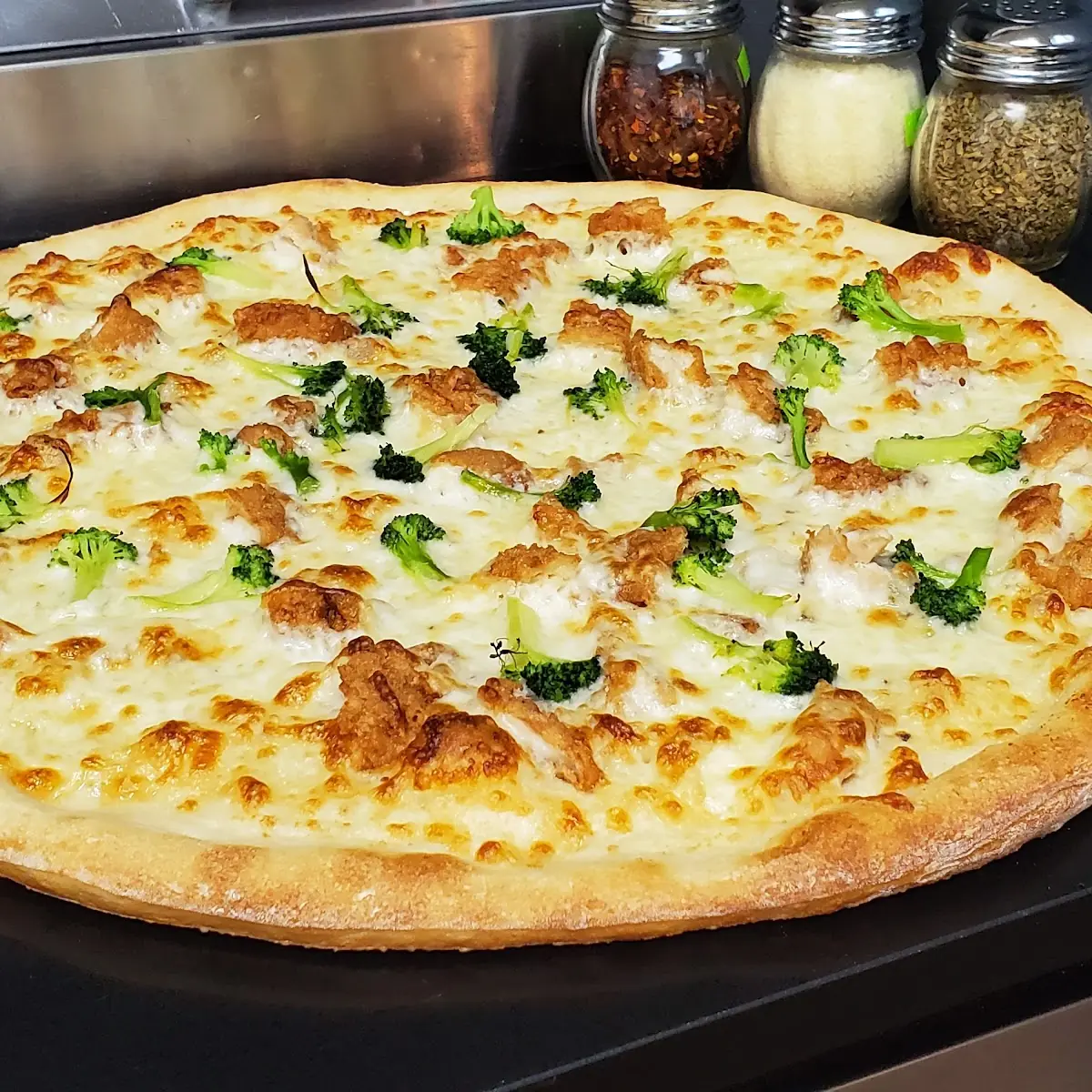 Chicken Broccoli Pizza