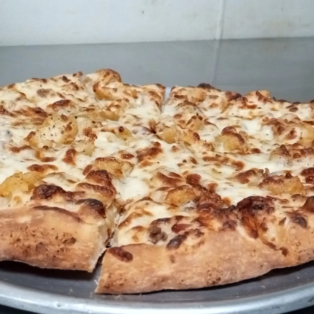 Chicken Alfredo Pizza