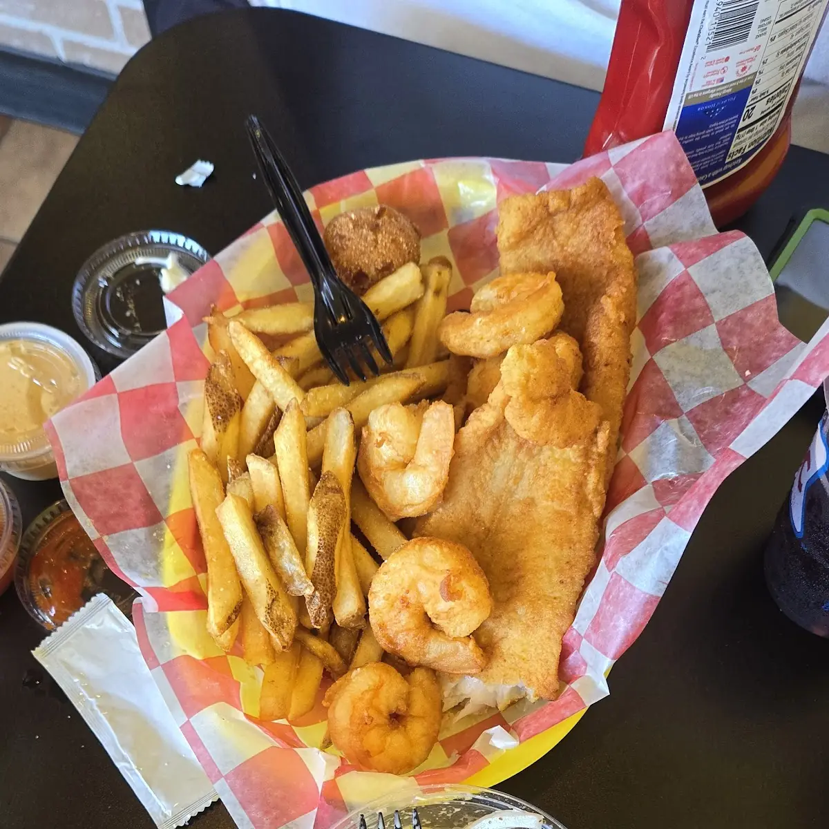 Large Fried Shrimp and Fish Basket